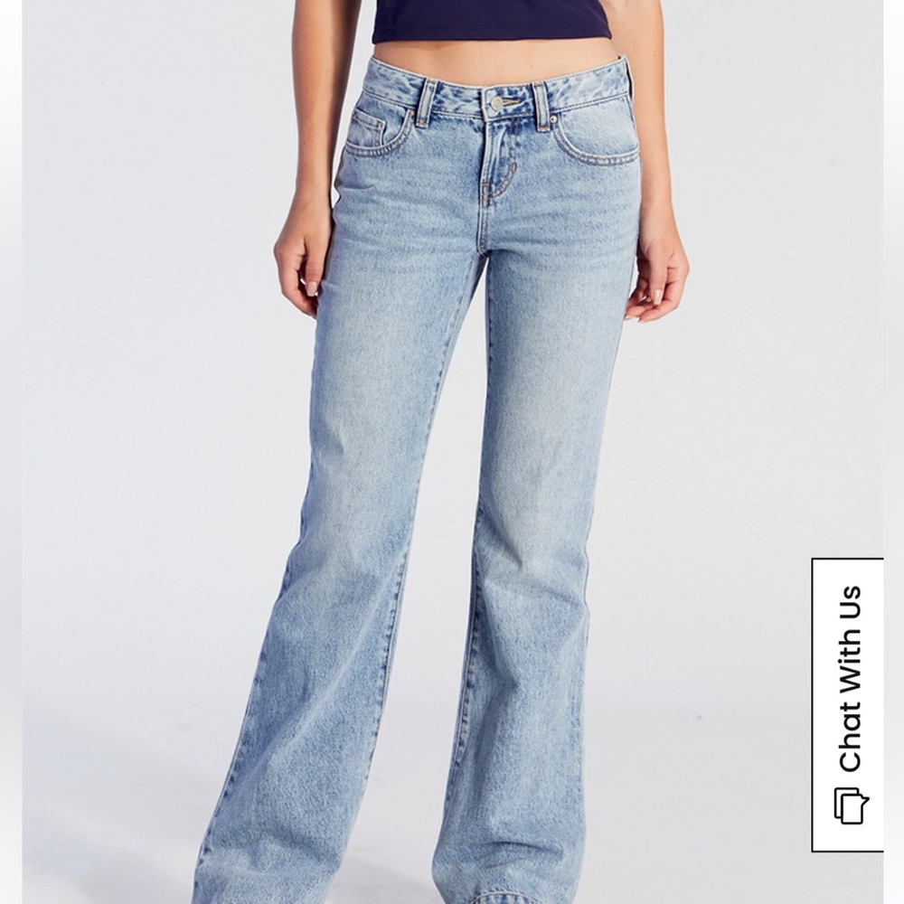 Pacsun Jade Low Rise Light Wash Bootcut Jeans with Star Pockets - Picture 3 of 14